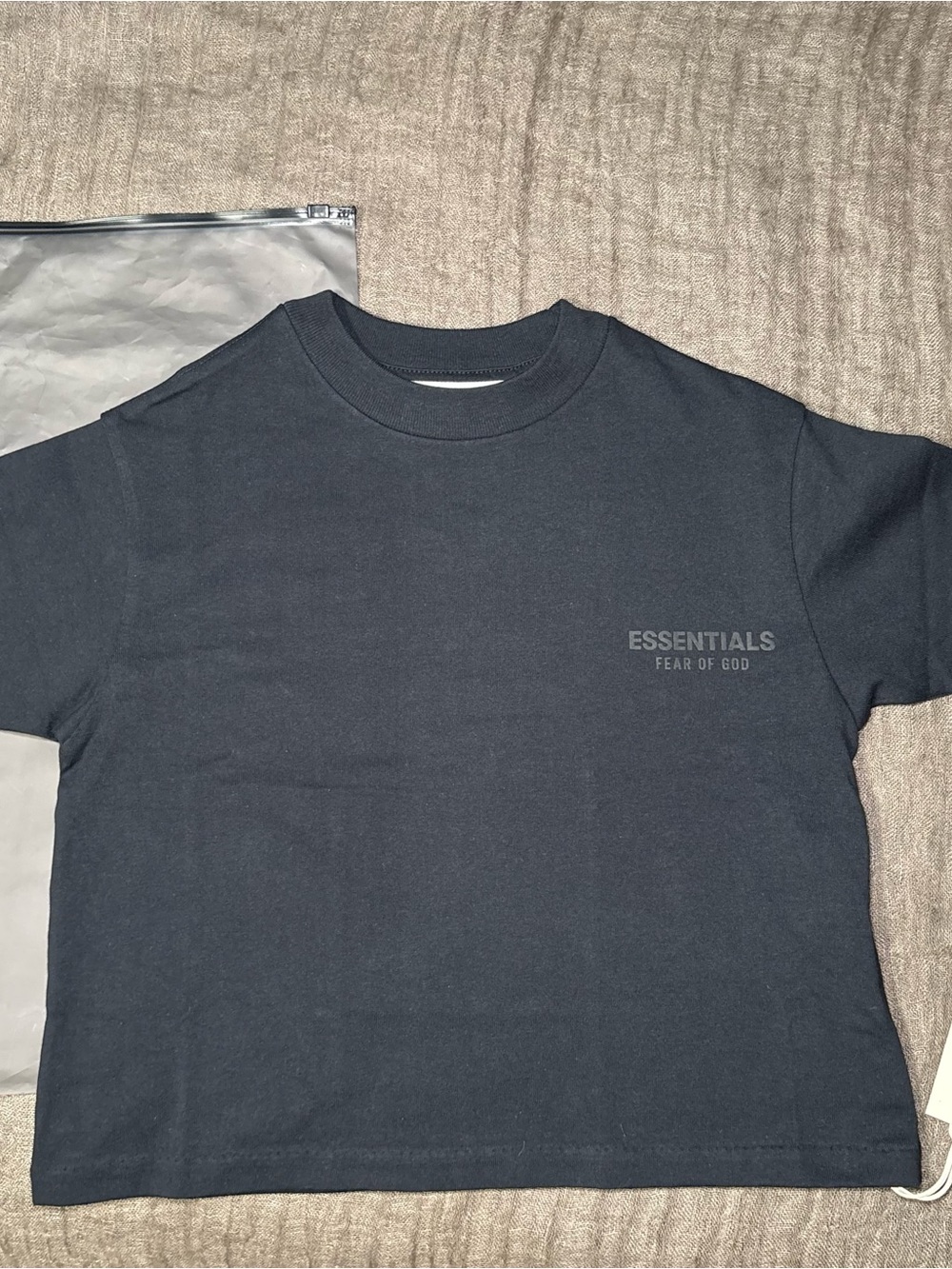Fear of God ESSENTIALS Kid’s Black Classic T-Shirt (NWT)
